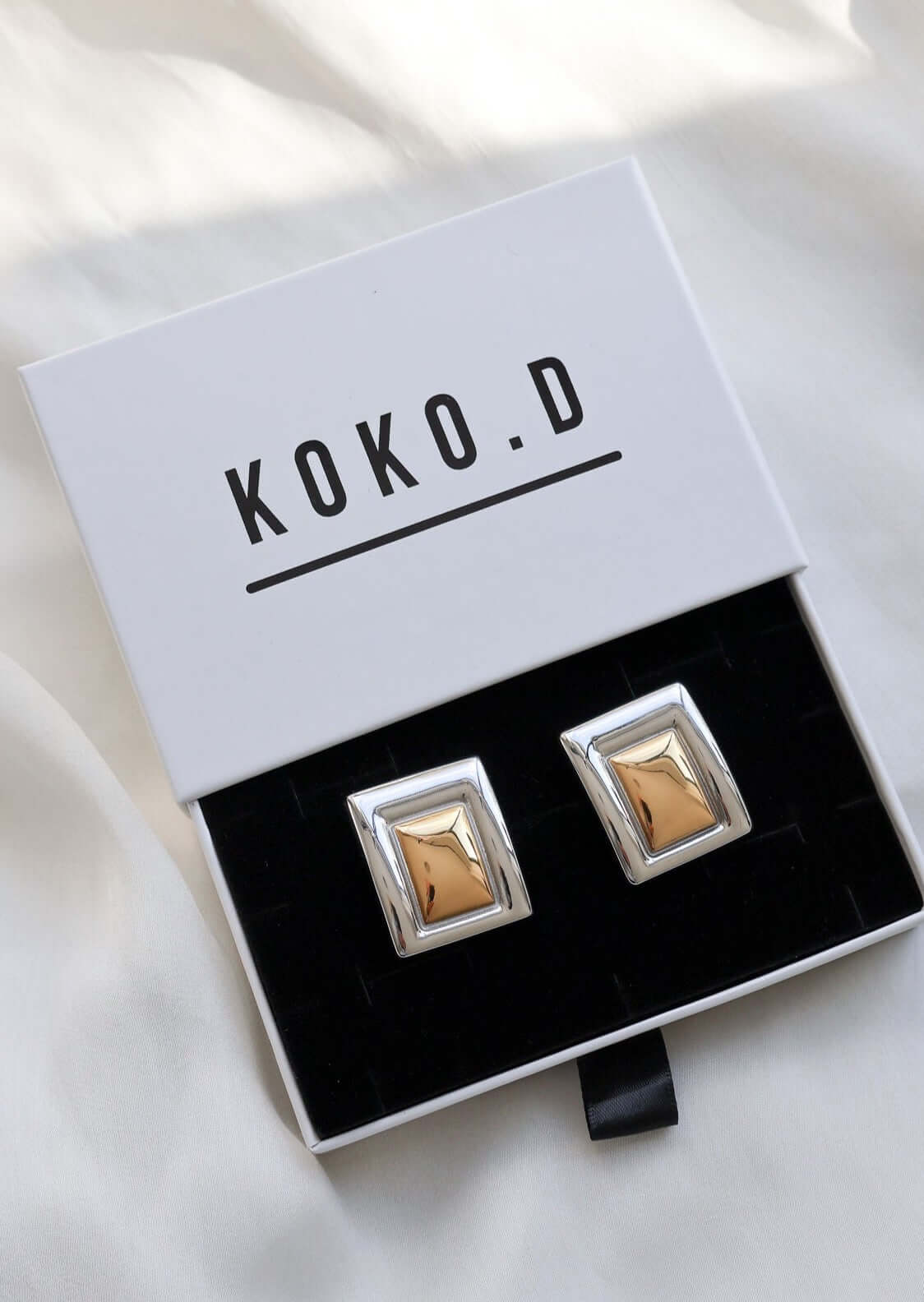 Pipa Earrings | Two tone