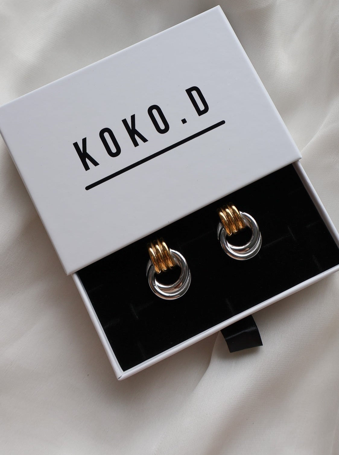 Tyla Knot Earrings | Two tone