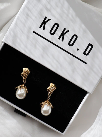 Charlotte Pearl Earrings