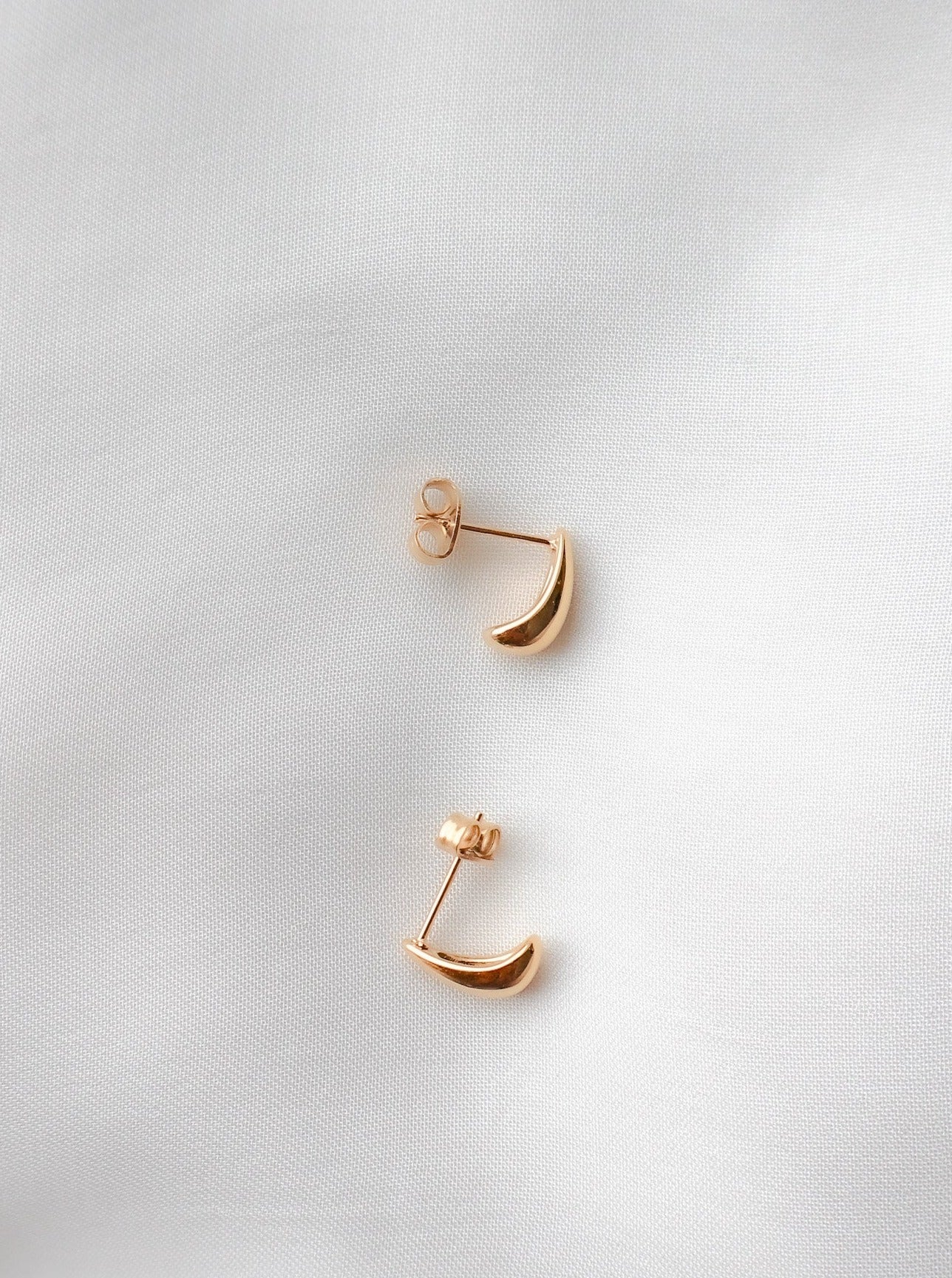 Lara Water Drop Stud Earring