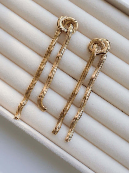 Kayo Drop Earrings | Gold