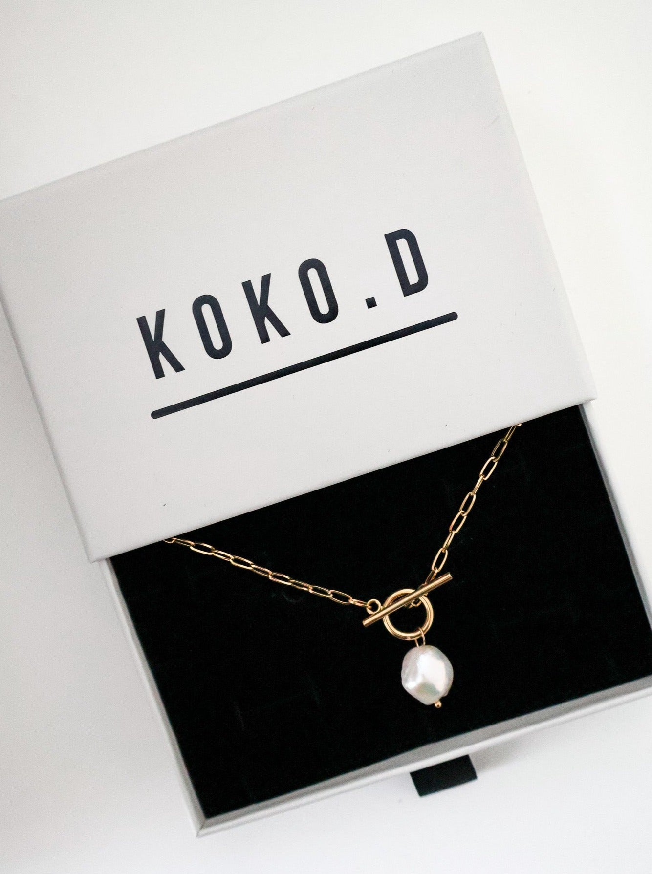 Koko Link Freshwater Pearl Necklace with Lock